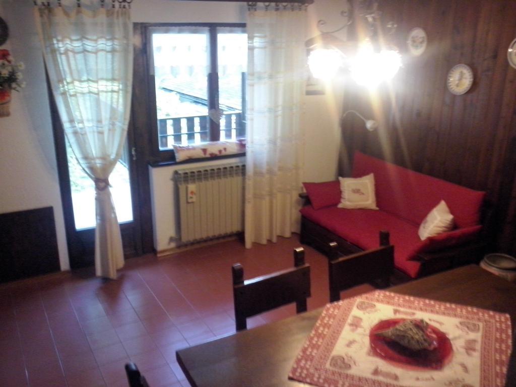 Petit Maison - Valtournenche Buitenkant foto